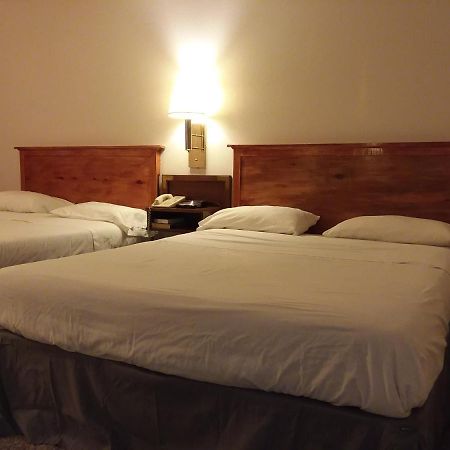 Americas Best Value Inn Laramie Exterior foto